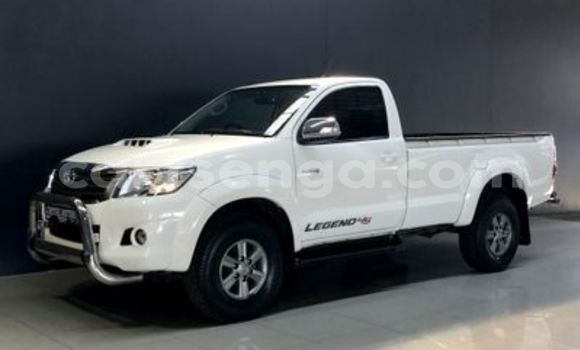 Buy Used Toyota Hilux White Car in Big Bend in Lubombo District