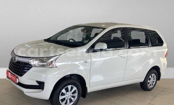 Buy Used Toyota Avanza White Car in Ezulwini in Hhohho
