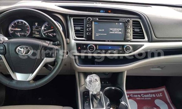Buy Import Toyota Highlander Black Car in Import - Dubai in Hhohho Buy Import Toyota Highlander Black Car in Import - Dubai in Hhohho