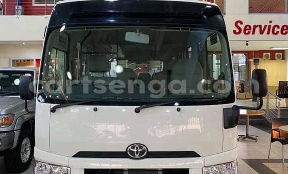 Acheter Occasion Voiture Toyota Coaster Blanc à Ezulwini, Hhohho Acheter Occasion Voiture Toyota Coaster Blanc à Ezulwini, Hhohho