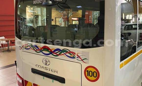 Acheter Occasion Voiture Toyota Coaster Blanc à Ezulwini, Hhohho Acheter Occasion Voiture Toyota Coaster Blanc à Ezulwini, Hhohho