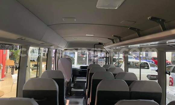 Acheter Occasion Voiture Toyota Coaster Blanc à Ezulwini, Hhohho Acheter Occasion Voiture Toyota Coaster Blanc à Ezulwini, Hhohho