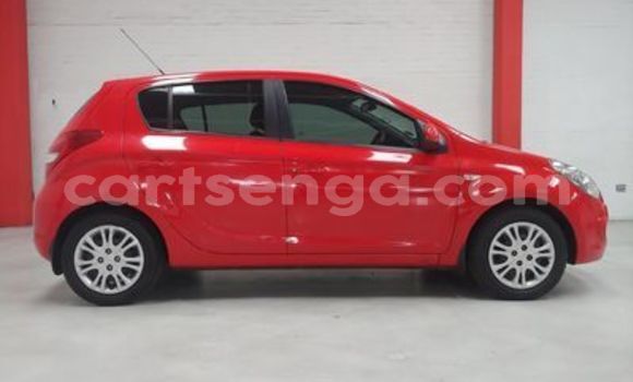 Nunua Ilio tumika Hyundai i20 Red Gari ndani ya Ezulwini nchini Hhohho Nunua Ilio tumika Hyundai i20 Red Gari ndani ya Ezulwini nchini Hhohho
