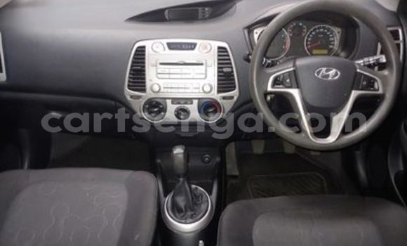 Buy Used Hyundai i20 Red Car in Ezulwini in Hhohho Buy Used Hyundai i20 Red Car in Ezulwini in Hhohho