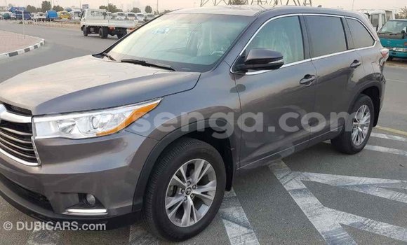 Buy Import Toyota Highlander Other Car in Import - Dubai in Hhohho Buy Import Toyota Highlander Other Car in Import - Dubai in Hhohho