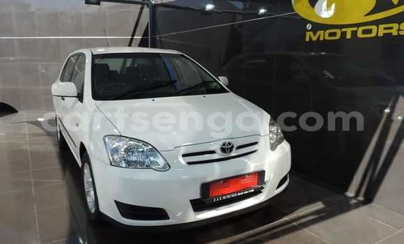 Nunua Ilio tumika Toyota Runx White Gari ndani ya Ezulwini nchini Hhohho Nunua Ilio tumika Toyota Runx White Gari ndani ya Ezulwini nchini Hhohho