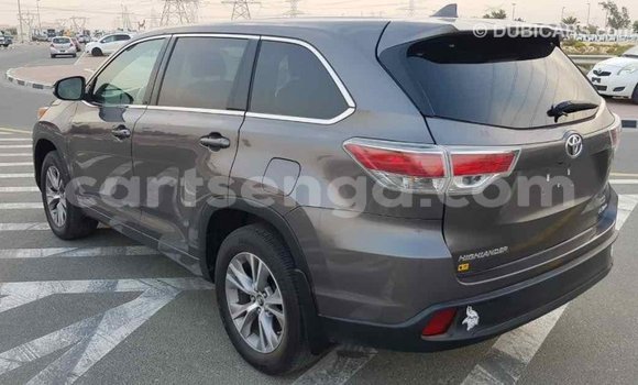 Buy Import Toyota Highlander Other Car in Import - Dubai in Hhohho Buy Import Toyota Highlander Other Car in Import - Dubai in Hhohho