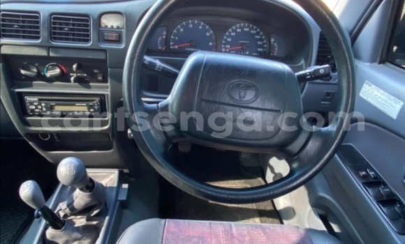 Nunua Ilio tumika Toyota Hilux White Gari ndani ya Big Bend nchini Lubombo Nunua Ilio tumika Toyota Hilux White Gari ndani ya Big Bend nchini Lubombo