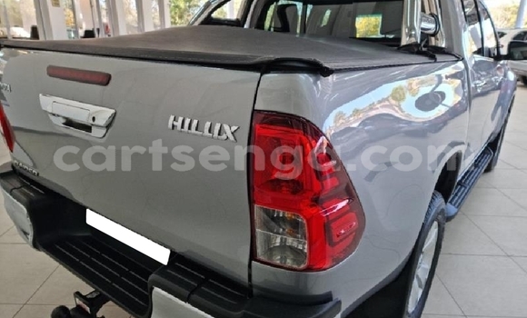 Nunua Ilio tumika Toyota Hilux Silver Gari ndani ya Manzini nchini Manzini Nunua Ilio tumika Toyota Hilux Silver Gari ndani ya Manzini nchini Manzini