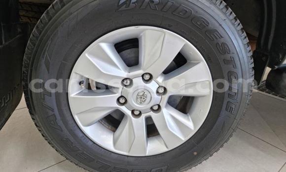 Nunua Ilio tumika Toyota Hilux Silver Gari ndani ya Manzini nchini Manzini Nunua Ilio tumika Toyota Hilux Silver Gari ndani ya Manzini nchini Manzini