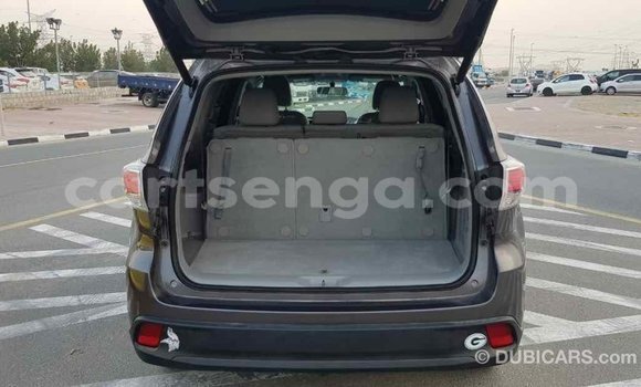 Buy Import Toyota Highlander Other Car in Import - Dubai in Hhohho Buy Import Toyota Highlander Other Car in Import - Dubai in Hhohho