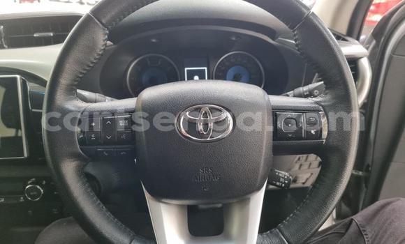 Nunua Ilio tumika Toyota Hilux Silver Gari ndani ya Manzini nchini Manzini Nunua Ilio tumika Toyota Hilux Silver Gari ndani ya Manzini nchini Manzini