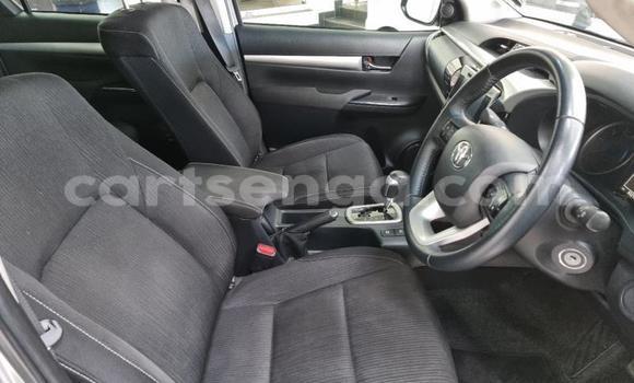 Nunua Ilio tumika Toyota Hilux Silver Gari ndani ya Manzini nchini Manzini Nunua Ilio tumika Toyota Hilux Silver Gari ndani ya Manzini nchini Manzini