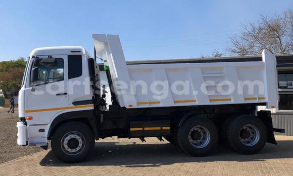 Buy Used Nissan UD White Truck in Mbabane in Manzini Buy Used Nissan UD White Truck in Mbabane in Manzini