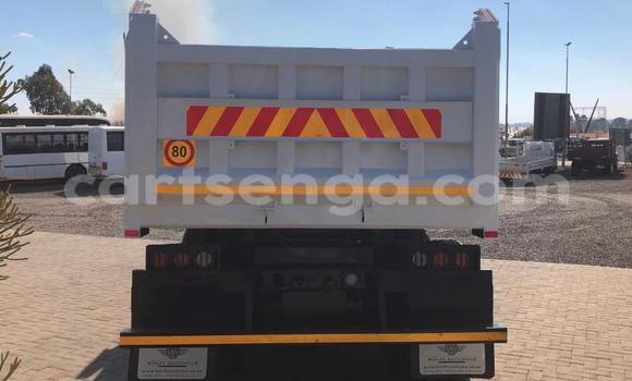 Buy Used Nissan UD White Truck in Mbabane in Manzini Buy Used Nissan UD White Truck in Mbabane in Manzini