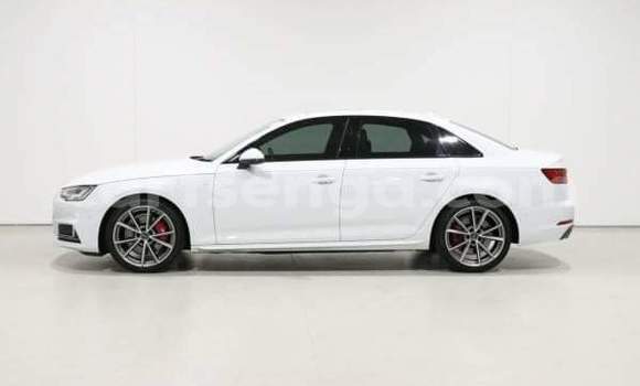 Acheter Occasion Voiture Audi A4 Blanc à Ezulwini, Hhohho Acheter Occasion Voiture Audi A4 Blanc à Ezulwini, Hhohho