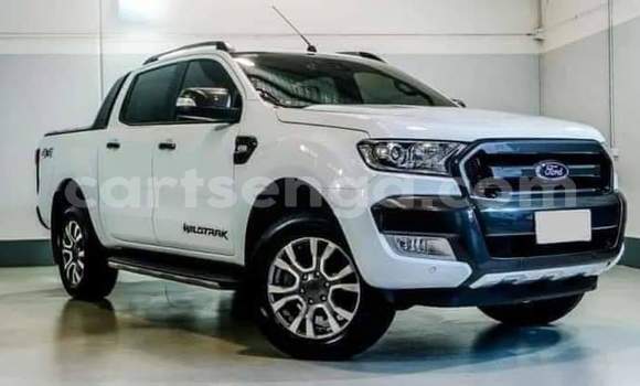 Nunua Ilio tumika Ford Ranger White Gari ndani ya Ezulwini nchini Hhohho Nunua Ilio tumika Ford Ranger White Gari ndani ya Ezulwini nchini Hhohho