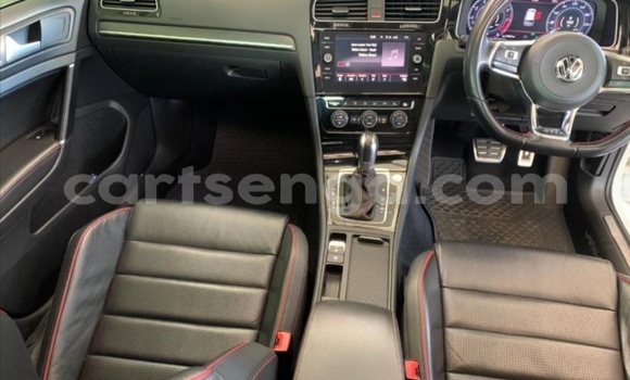 Nunua Ilio tumika Volkswagen Golf GTI White Gari ndani ya Manzini nchini Manzini Nunua Ilio tumika Volkswagen Golf GTI White Gari ndani ya Manzini nchini Manzini