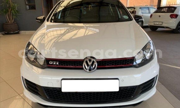 Nunua Ilio tumika Volkswagen Golf GTI White Gari ndani ya Manzini nchini Manzini Nunua Ilio tumika Volkswagen Golf GTI White Gari ndani ya Manzini nchini Manzini