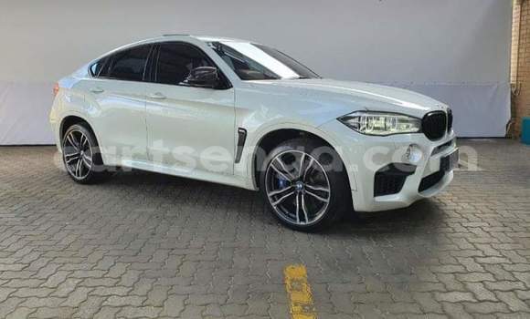 Nunua Ilio tumika BMW X6 M White Gari ndani ya Mbabane nchini Manzini