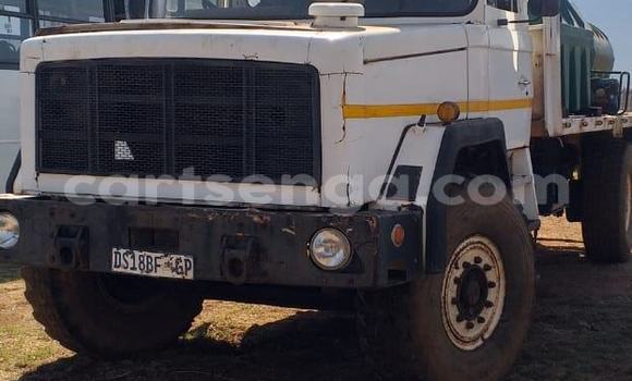 Buy Used Volvo F4 White Truck in Mbabane in Manzini Buy Used Volvo F4 White Truck in Mbabane in Manzini