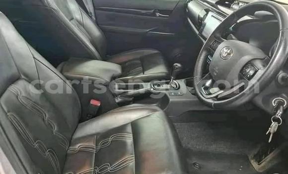 Acheter Occasion Voiture Toyota Hilux Gris à Bhunya, Manzini Acheter Occasion Voiture Toyota Hilux Gris à Bhunya, Manzini