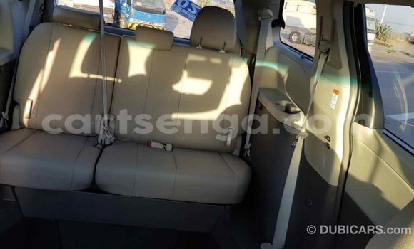 Buy Import Toyota Sienna White Car in Import - Dubai in Hhohho Buy Import Toyota Sienna White Car in Import - Dubai in Hhohho