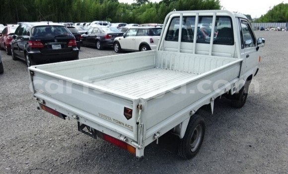 Acheter Occasion Voiture Toyota Town Ace Blanc à Big Bend, Lubombo District Acheter Occasion Voiture Toyota Town Ace Blanc à Big Bend, Lubombo District