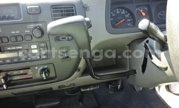 Acheter Occasion Voiture Mazda Bongo Blanc à Big Bend, Lubombo District Acheter Occasion Voiture Mazda Bongo Blanc à Big Bend, Lubombo District