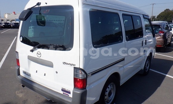 Acheter Occasion Voiture Mazda Bongo Friendee Blanc à Big Bend, Lubombo District Acheter Occasion Voiture Mazda Bongo Friendee Blanc à Big Bend, Lubombo District