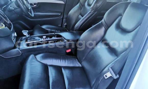 Acheter Occasion Voiture Volvo XC90 Blanc à Mpaka, Lubombo District Acheter Occasion Voiture Volvo XC90 Blanc à Mpaka, Lubombo District