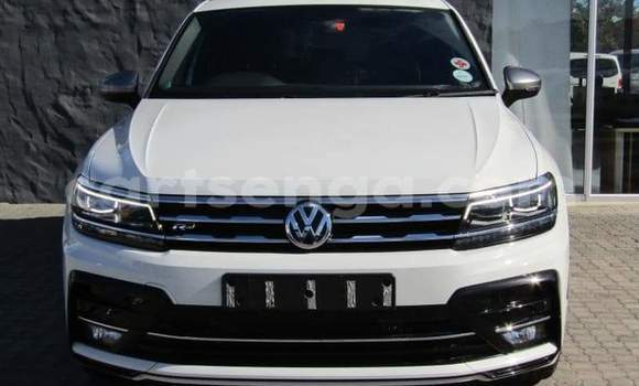 Acheter Occasion Voiture Volkswagen Tiguan Blanc à Ezulwini, Hhohho Acheter Occasion Voiture Volkswagen Tiguan Blanc à Ezulwini, Hhohho