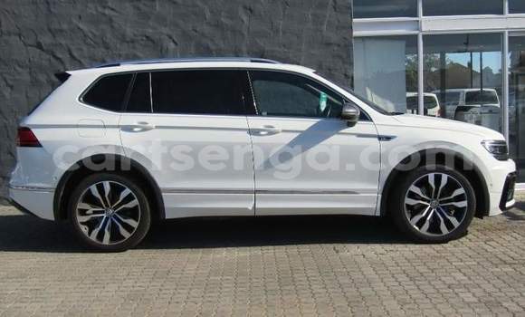 Acheter Occasion Voiture Volkswagen Tiguan Blanc à Ezulwini, Hhohho Acheter Occasion Voiture Volkswagen Tiguan Blanc à Ezulwini, Hhohho