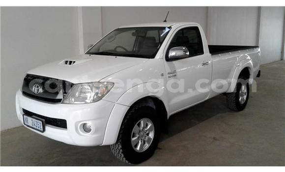 Buy Used Toyota Hilux White Car in Manzini in Manzini Buy Used Toyota Hilux White Car in Manzini in Manzini