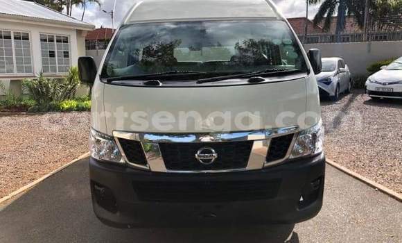 Buy Used Nissan NV350 Caravan White Car in Kwaluseni in Manzini Buy Used Nissan NV350 Caravan White Car in Kwaluseni in Manzini