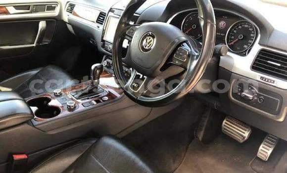 Buy Used Volkswagen Touareg White Car in Mbabane in Manzini Buy Used Volkswagen Touareg White Car in Mbabane in Manzini