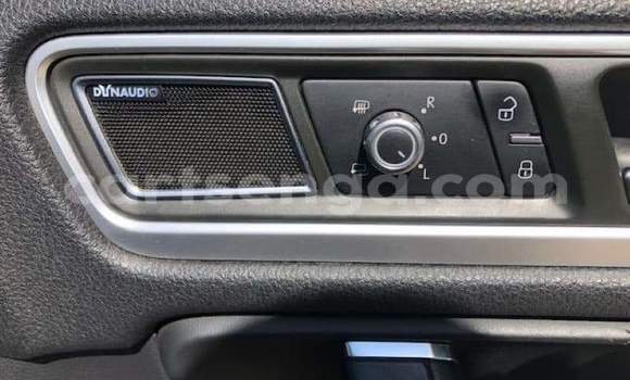 Buy Used Volkswagen Touareg White Car in Mbabane in Manzini Buy Used Volkswagen Touareg White Car in Mbabane in Manzini