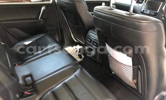 Buy Used Volkswagen Touareg White Car in Mbabane in Manzini Buy Used Volkswagen Touareg White Car in Mbabane in Manzini