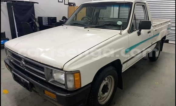 Nunua Ilio tumika Toyota Hilux White Gari ndani ya Big Bend nchini Wilaya ya Lubombo Nunua Ilio tumika Toyota Hilux White Gari ndani ya Big Bend nchini Wilaya ya Lubombo