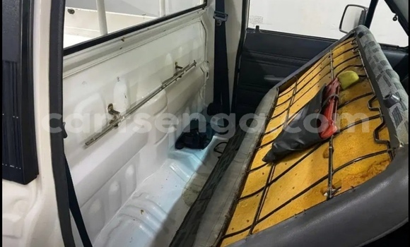 Nunua Ilio tumika Toyota Hilux White Gari ndani ya Big Bend nchini Wilaya ya Lubombo Nunua Ilio tumika Toyota Hilux White Gari ndani ya Big Bend nchini Wilaya ya Lubombo