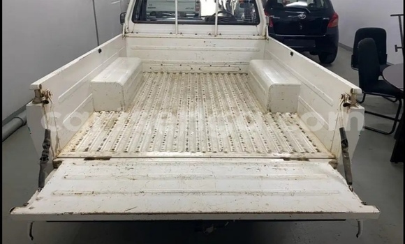 Nunua Ilio tumika Toyota Hilux White Gari ndani ya Big Bend nchini Wilaya ya Lubombo Nunua Ilio tumika Toyota Hilux White Gari ndani ya Big Bend nchini Wilaya ya Lubombo