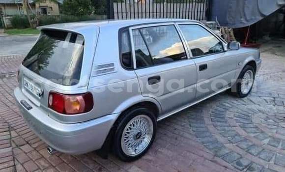Nunua Ilio tumika Toyota Corolla Silver Gari ndani ya Ezulwini nchini Hhohho Nunua Ilio tumika Toyota Corolla Silver Gari ndani ya Ezulwini nchini Hhohho