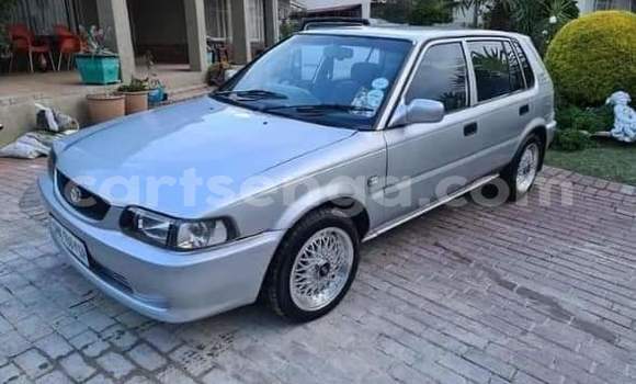 Nunua Ilio tumika Toyota Corolla Silver Gari ndani ya Ezulwini nchini Hhohho Nunua Ilio tumika Toyota Corolla Silver Gari ndani ya Ezulwini nchini Hhohho