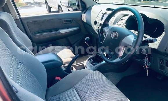 Buy Used Toyota Hilux Silver Car in Big Bend in Lubombo District Buy Used Toyota Hilux Silver Car in Big Bend in Lubombo District