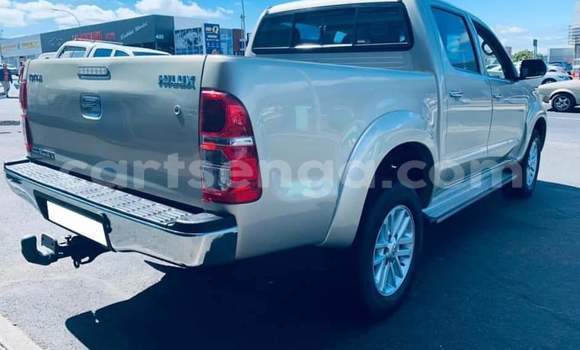 Buy Used Toyota Hilux Silver Car in Big Bend in Lubombo District Buy Used Toyota Hilux Silver Car in Big Bend in Lubombo District