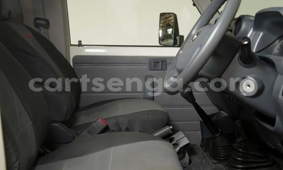 Acheter Occasion Voiture Toyota Land Cruiser Blanc à Ezulwini, Hhohho Acheter Occasion Voiture Toyota Land Cruiser Blanc à Ezulwini, Hhohho