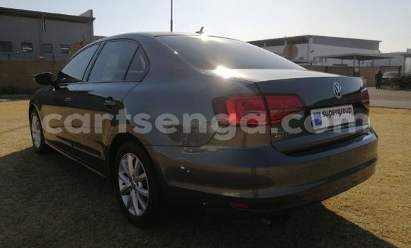 Buy Used Volkswagen Jetta Silver Car in Ezulwini in Hhohho Buy Used Volkswagen Jetta Silver Car in Ezulwini in Hhohho