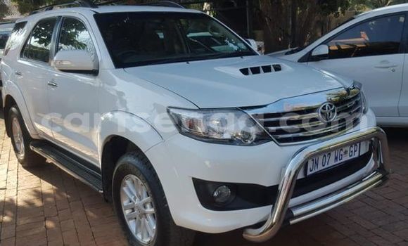 Buy Used Toyota Fortuner White Car in Bulembu in Hhohho Buy Used Toyota Fortuner White Car in Bulembu in Hhohho