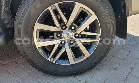 Nunua Ilio tumika Toyota Fortuner Silver Gari ndani ya Ezulwini nchini Hhohho Nunua Ilio tumika Toyota Fortuner Silver Gari ndani ya Ezulwini nchini Hhohho