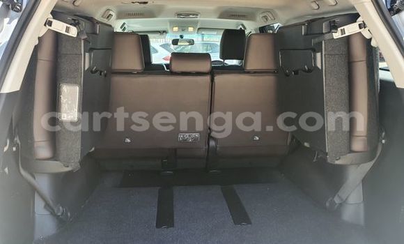 Nunua Ilio tumika Toyota Fortuner Silver Gari ndani ya Ezulwini nchini Hhohho Nunua Ilio tumika Toyota Fortuner Silver Gari ndani ya Ezulwini nchini Hhohho